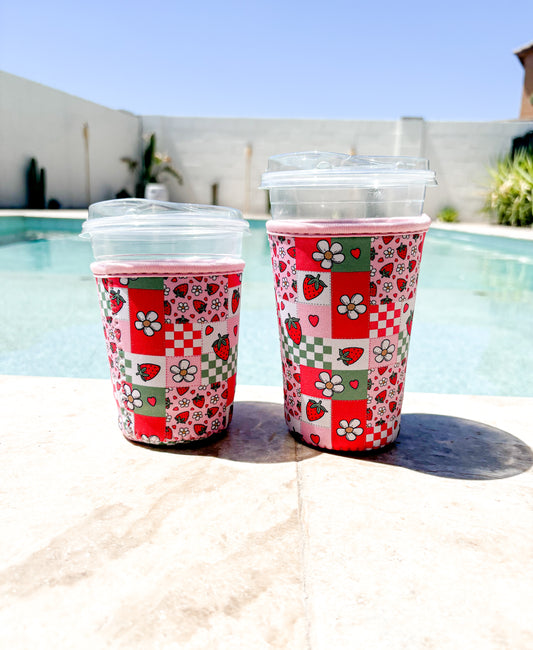 Strawberry Patch Drink Sleeve- 2 sizes